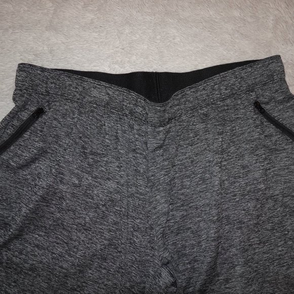Women's Size XL Moisture Wicking Shorts w/ Zipper Pockets cute, soft, comfy, NWT - Picture 4 of 5